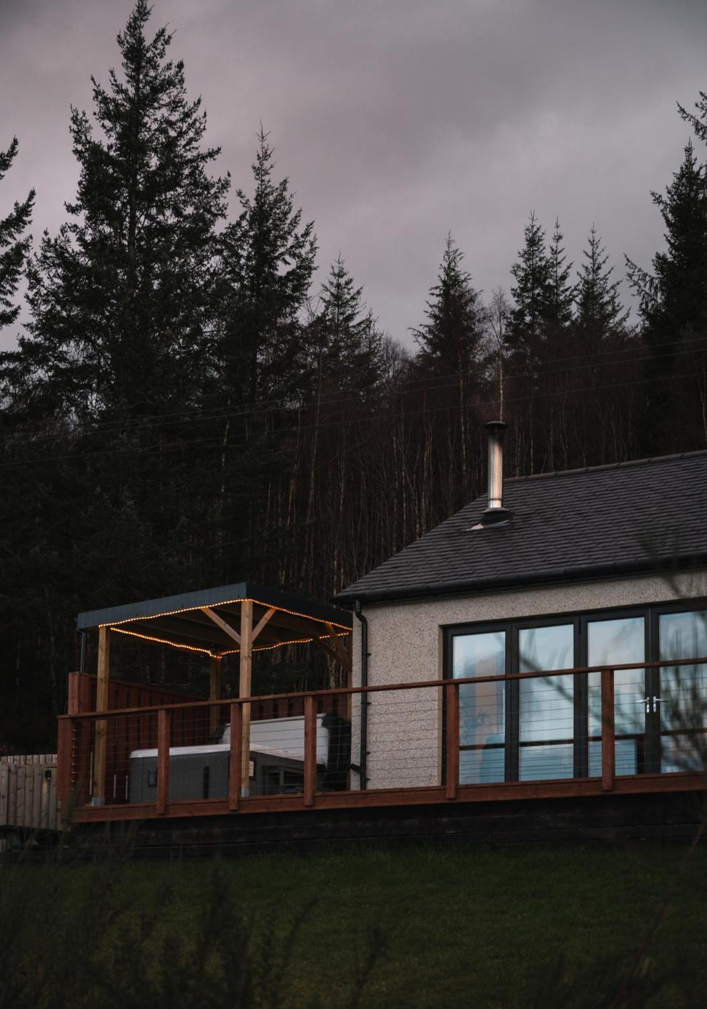 Shoreland Lodges - Holly Lodge Fort Augustus Esterno foto