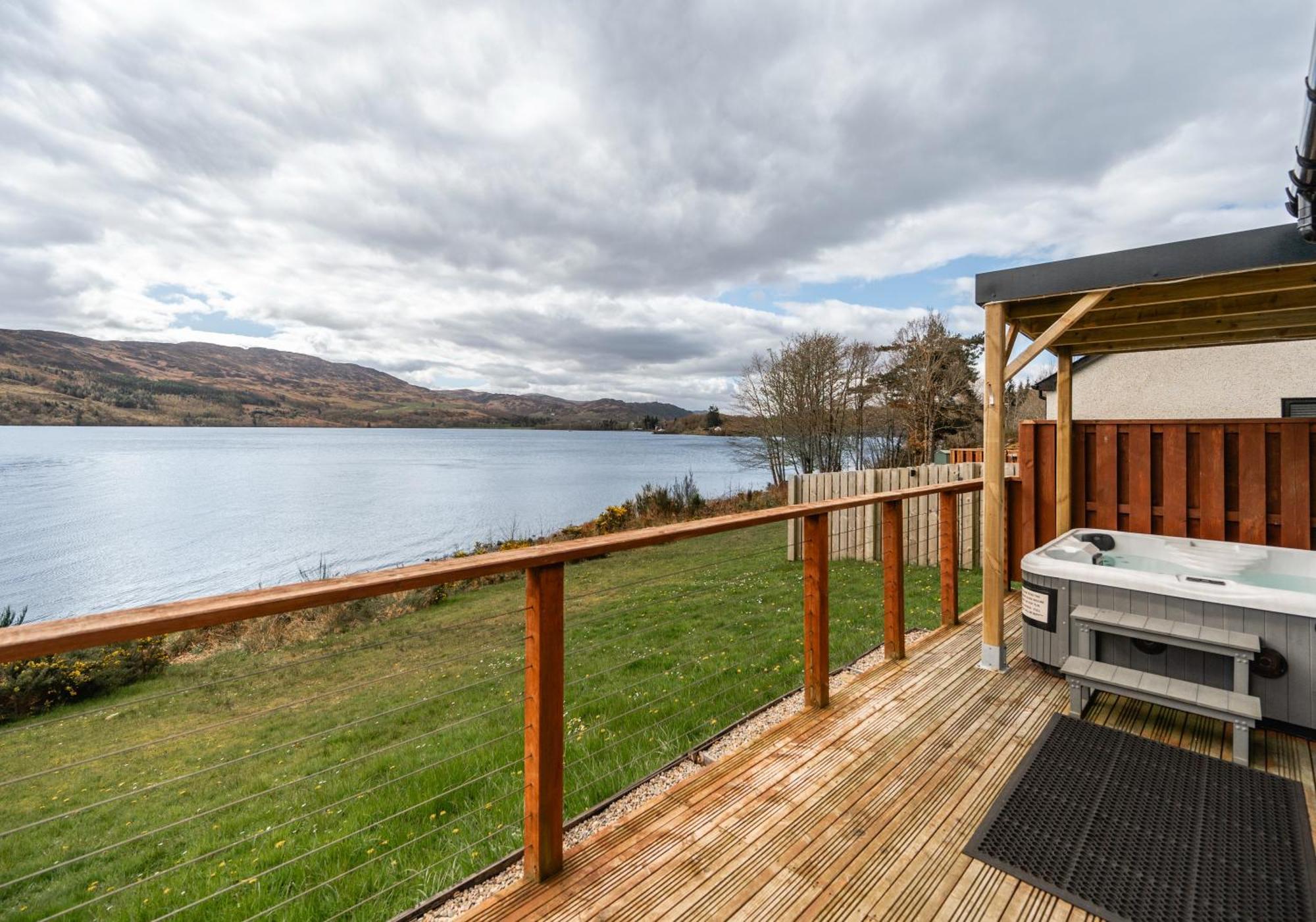 Shoreland Lodges - Holly Lodge Fort Augustus Esterno foto