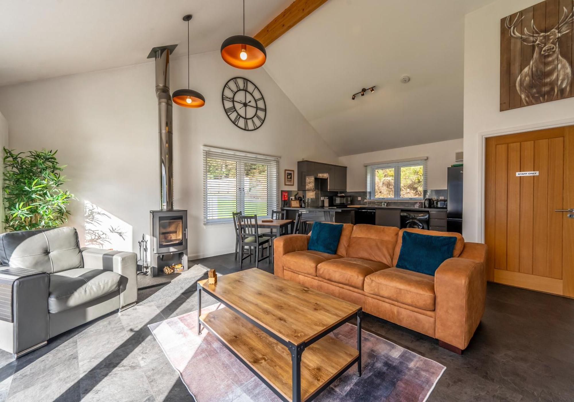 Shoreland Lodges - Holly Lodge Fort Augustus Esterno foto