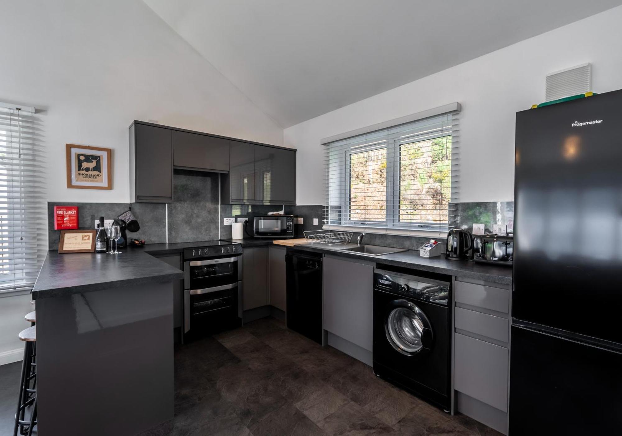 Shoreland Lodges - Holly Lodge Fort Augustus Esterno foto